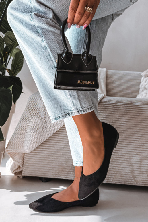 Baleriinad sileda tallagaEco Suedeu msuud Lelisa