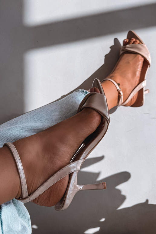 Pealistesandaalid kõrge jämeda kontsaga eko-nahast beeži värvi Sedira