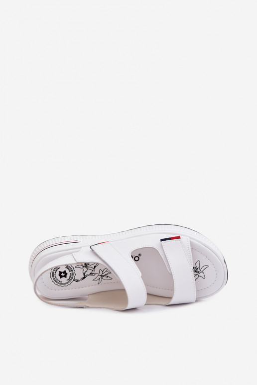 Pealistesandaalid Pealiste omad platvormiga krõpsudega kinnitatav valget värvi Jemela