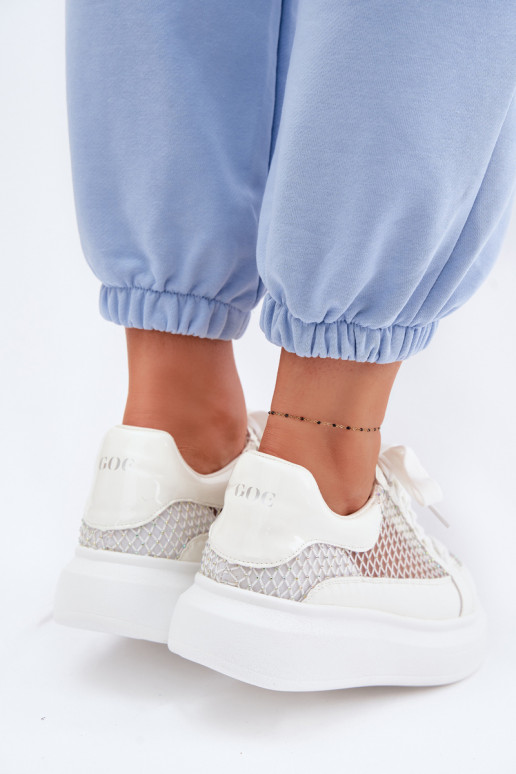 Pealhk Sneakers tüüpi jalanõud Pealiste omad Kaunistusega GOE TT2N4010 valget värvi