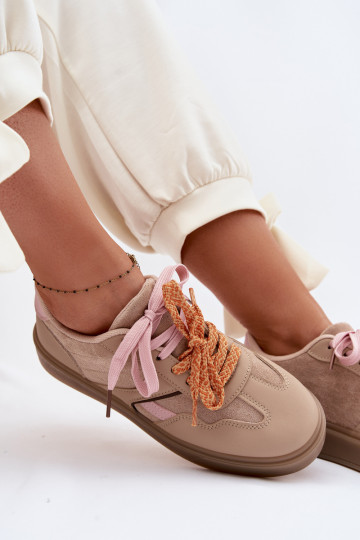 Sneakers tüüpi jalanõud Pealiste omadPodsisseójnymi Sznurósissekami pruunid värvi Relisa