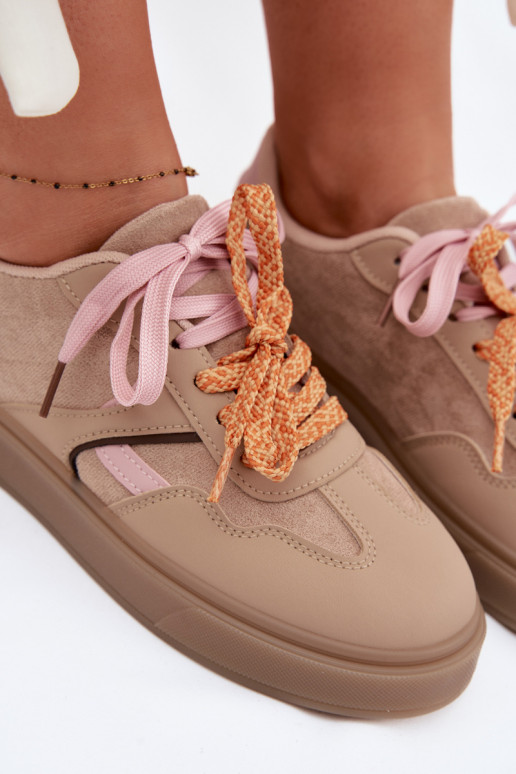 Sneakers tüüpi jalanõud Pealiste omadPodsisseójnymi Sznurósissekami pruunid värvi Relisa