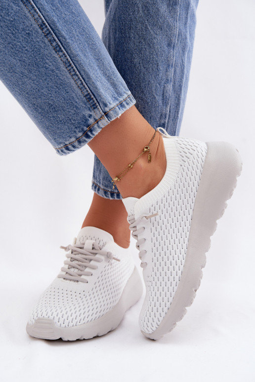 Riidest spordijalatsid Pealiste omad valget värvi Helinae