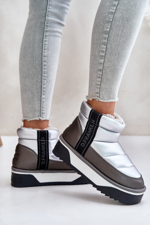 Sellel ondal nööpidega lumesaapad Paksu talla peal D.Franklin DFSH371010 Hõbedat värvi