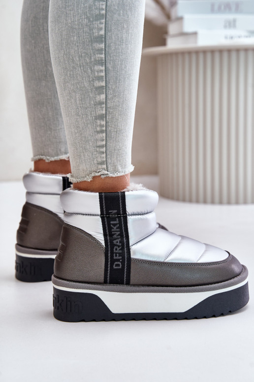 Sellel ondal nööpidega lumesaapad Paksu talla peal D.Franklin DFSH371010 Hõbedat värvi