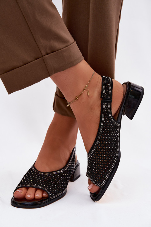 Kaunistustega Ažuursed sandaalid Pealiste omad seemisnahast Klockis D&A CR61-3131 msuud