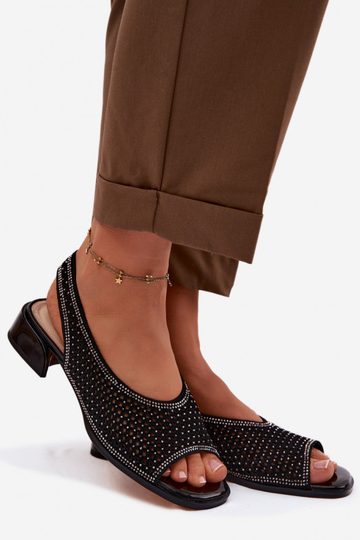 Kaunistustega Ažuursed sandaalid Pealiste omad seemisnahast Klockis D&A CR61-3131 msuud