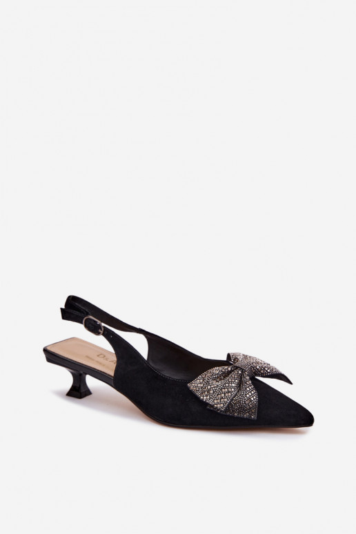 Pealhk Seemisnahast kingad lipsukesega kõrge jämeda kontsaga D&A CR61-3130 msuud