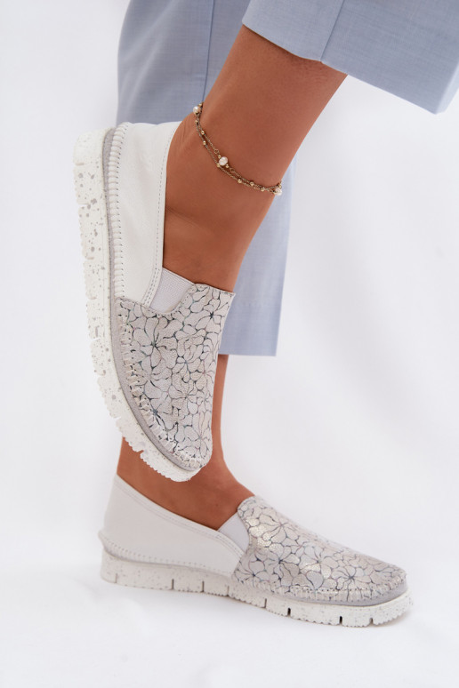 Slip-on mudeli poolsaapad Sellel onciejka 03512-70 Valget-Hõbedat värvi