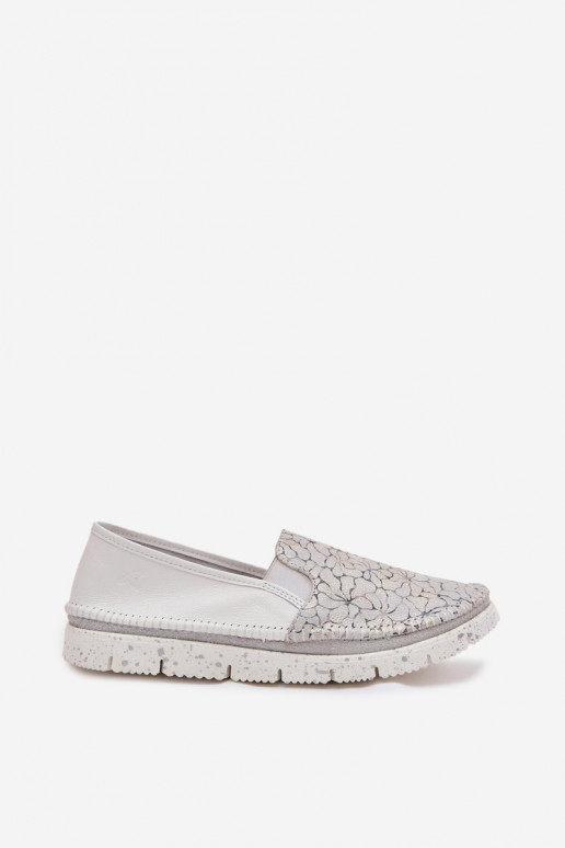 Slip-on mudeli poolsaapad Sellel onciejka 03512-70 Valget-Hõbedat värvi