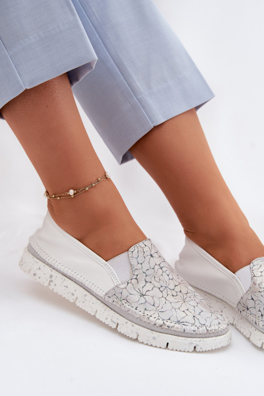 Slip-on mudeli poolsaapad Sellel onciejka 03512-70 Valget-Hõbedat värvi