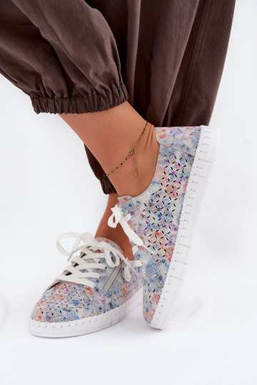 Ažuurne jalatsidPealturalnego seemisnakhsedu Hõbedat värvi Kamelia 2