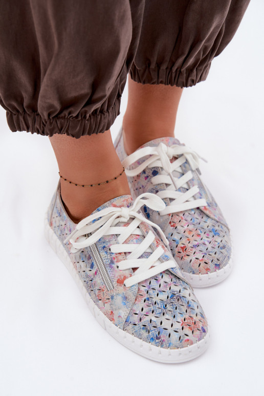 Ažuurne jalatsidPealturalnego seemisnakhsedu Hõbedat värvi Kamelia