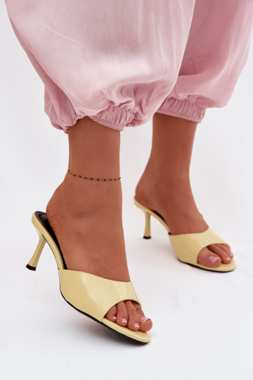 Laque PlätudImitacji Skóry kõrge jämeda kontsaga Kollased Melissea