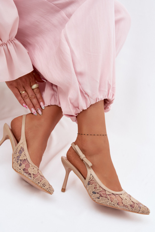 Pealistesandaalid kõrge jämeda kontsaga pitsilised beeži värvi Pelivelle