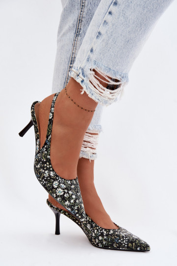 Kaunistustega Pealistesandaalid kõrge jämeda kontsaga lilledega msuud Olivelle