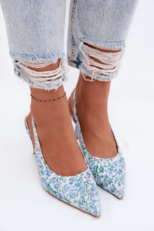 Kaunistustega Pealistesandaalid kõrge jämeda kontsaga lilledega Sinist värvi Olivelle