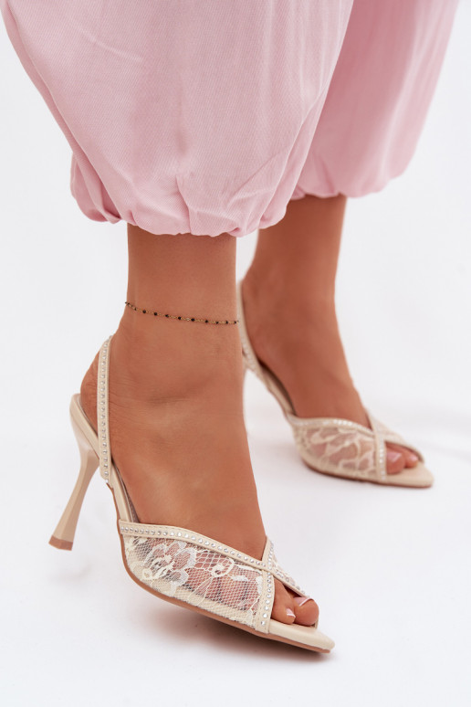 Pealistesandaalid kõrge jämeda kontsaga pitsilised I Zdobieniem beeži värvi Melivelle