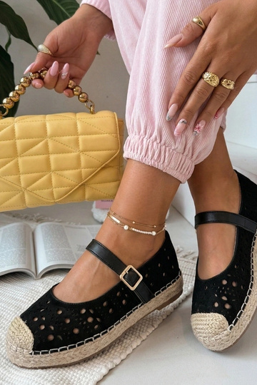 Mustad avatud espadrillid platvormil Paulette