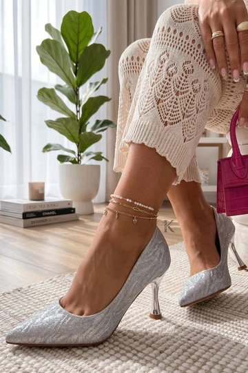 Hõbedased kontsad Gwyneira