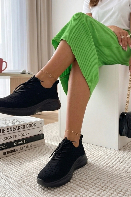 Mustad kerged auru spordijalatsid Luna