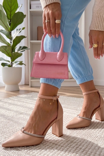 Liivakarva kingad... 2