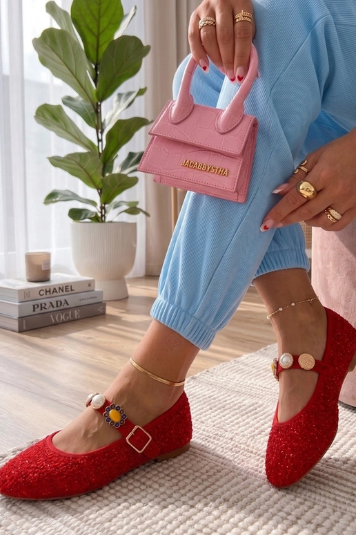 Punased ballerinad dekoratiivse...