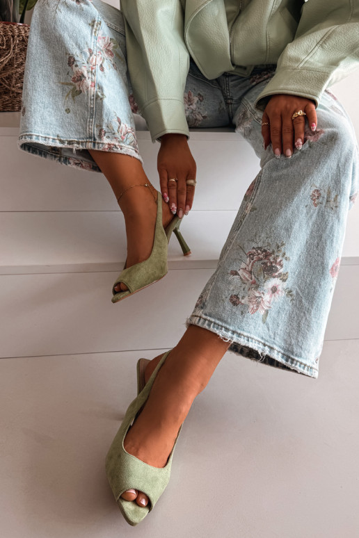 Naistele mõeldud rohelised kunstnahast sandaalid peenikeste kontsadega