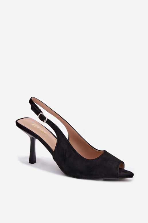 Naistele mõeldud mustad kunstnahast sandaalid peenikeste kontsadega