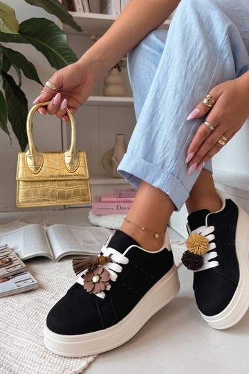 Mustad platvormi... 2