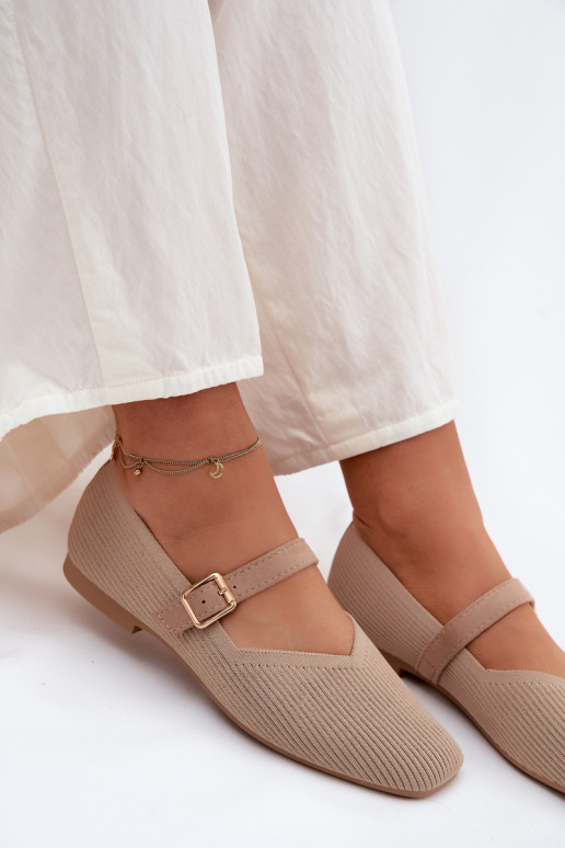 BaleriinadTriibulisedgo Sellel onterjalu Pasek neetide ja pandlaga beeži värvi Calvra