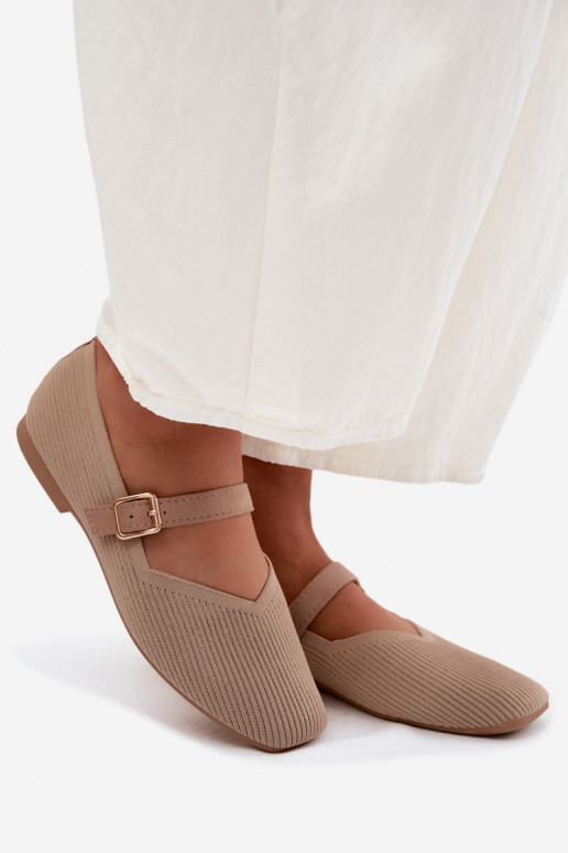 BaleriinadTriibulisedgo Sellel onterjalu Pasek neetide ja pandlaga beeži värvi Calvra