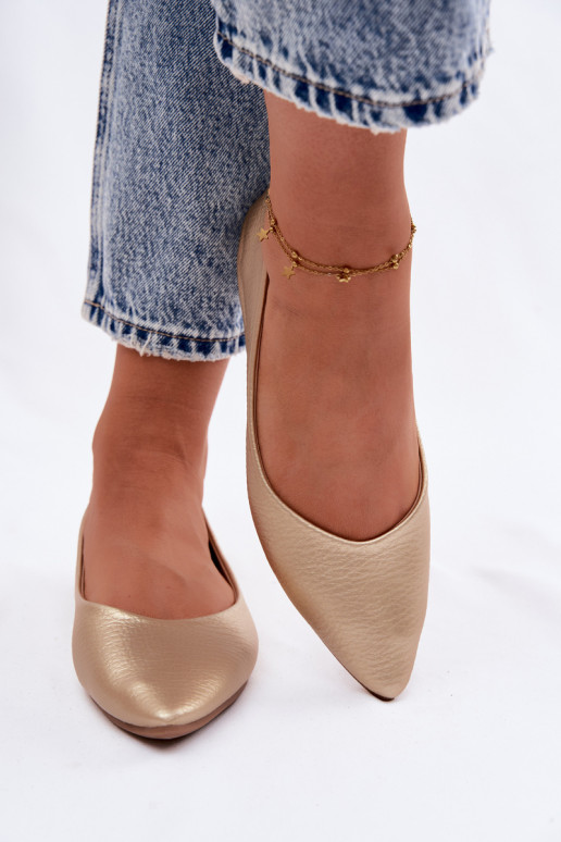 Nelisa kuldvärvi kunstnahast tantsutossud