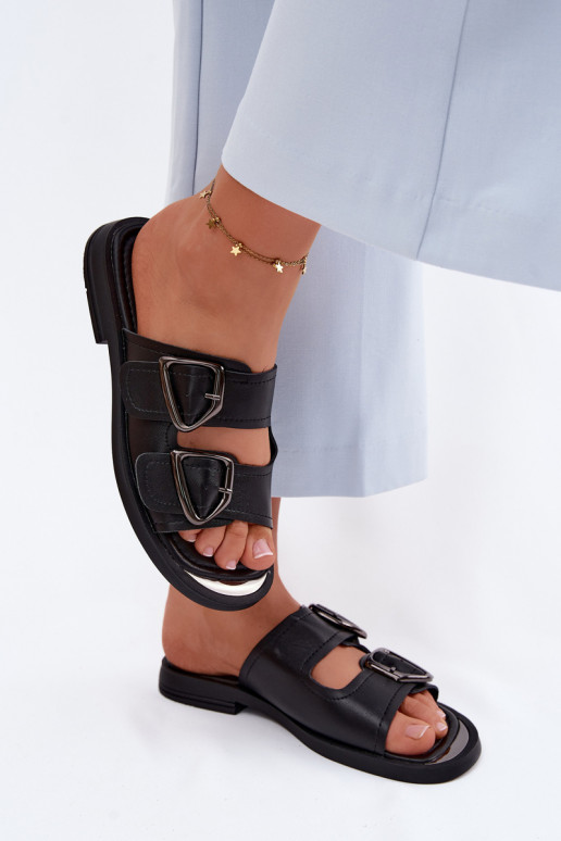 Plätud naturaalsest nahast Pealiste omad neetide ja pandlaga Vinceza 62304 msuud