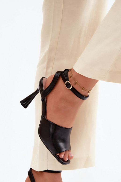 Pealistesandaalid kõrge jämeda kontsaga Vinceza 62297 msuud