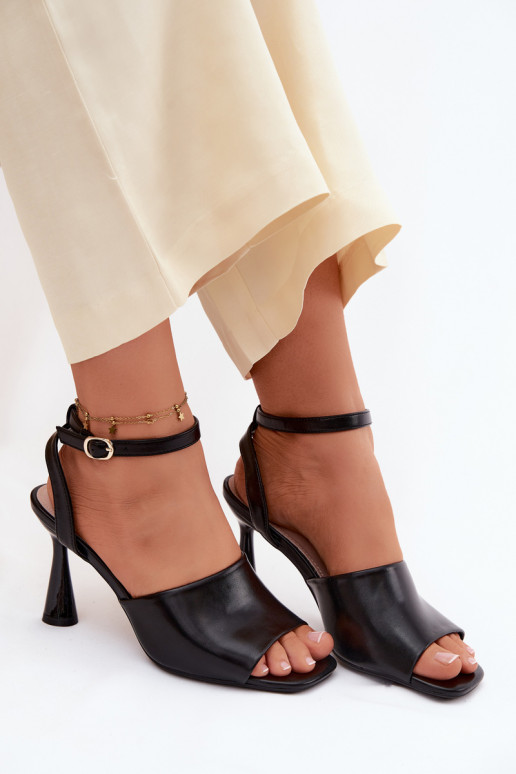 Pealistesandaalid kõrge jämeda kontsaga Vinceza 62297 msuud