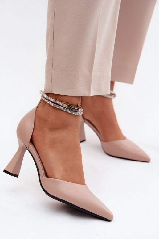 Kingad kõrge jämeda kontsagaBłyszczącym Triibudem Vinceza 62283 beeži värvi