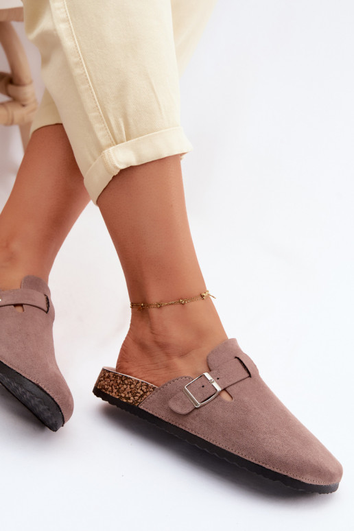 Plätud Puukingad Pealiste omad neetide ja pandlaga beeži värvi Lacey