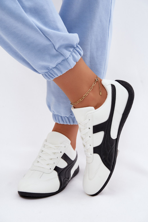 Sneakers tüüpi jalanõud Pealiste omad valget värvi Sellel onple