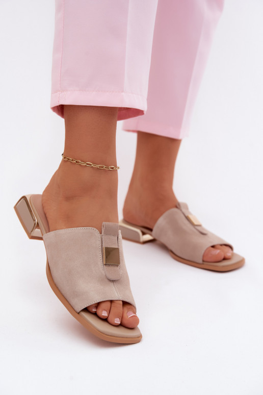 Elegantsed naiste plätud Pealturaalsest nahastosissea D&A JC61-1002 beeži värvi