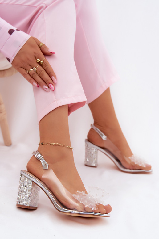 sandaalid kõrge jämeda kontsaga kristallidega Siateczkosissea lipsukesega D&A MR61-9010 Hõbedat värvi