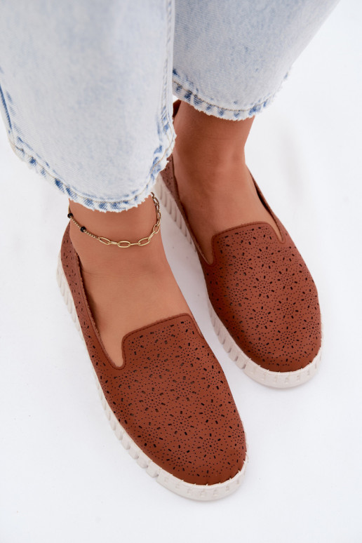 Prune värvi perforatsiooniga slip-on kingad Salty