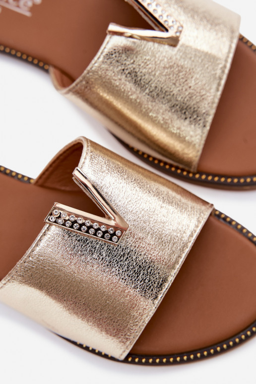 Plätud Pealiste korter Koos Ornate Detalem V Kuldset värvi Nelmira