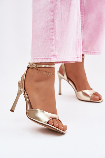 Pealistesandaalid kõrge jämeda kontsagaImitacji Skóry Kuldset värvi Olissey 2