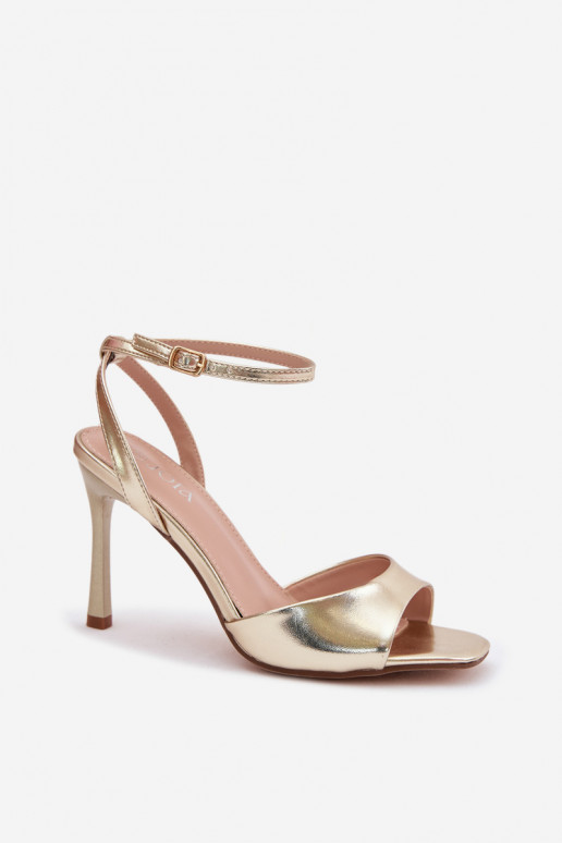Pealistesandaalid kõrge jämeda kontsagaImitacji Skóry Kuldset värvi Olissey