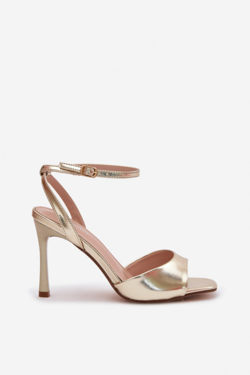 Pealistesandaalid kõrge jämeda kontsagaImitacji Skóry Kuldset värvi Olissey