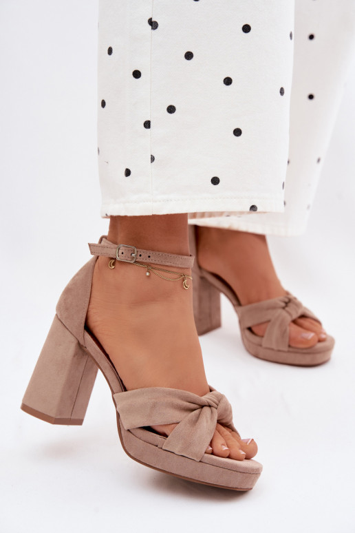 PealistesandaalidImitacji seemisnakhsedu beeži värvi Rosetta