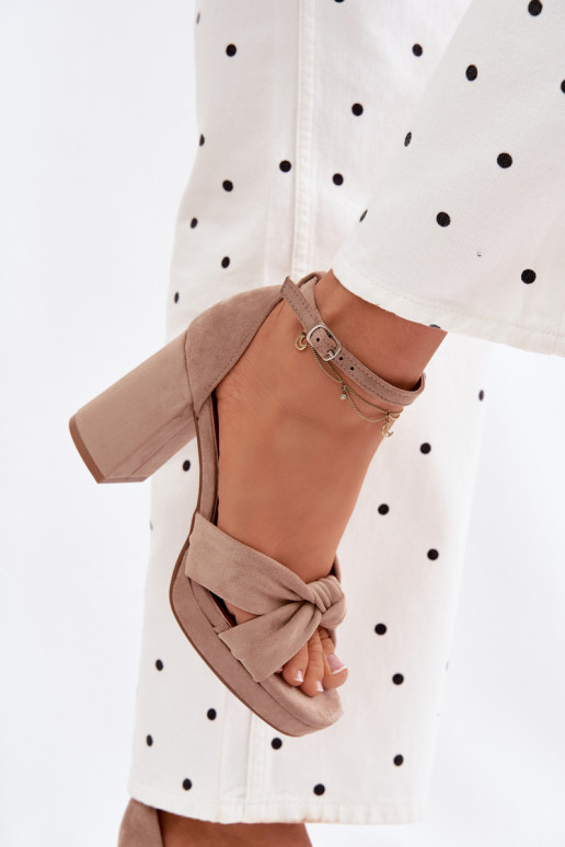 PealistesandaalidImitacji seemisnakhsedu beeži värvi Rosetta