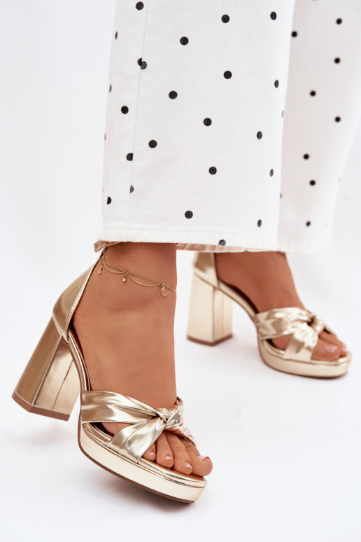 PealistesandaalidImitacji Skóry Kuldset värvi Rosetta