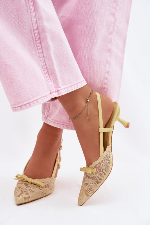 Pitsiga kaunistatud sandaalid Pealiste omad Peal obcasie lipsukesega Kollased Sellel onribelle